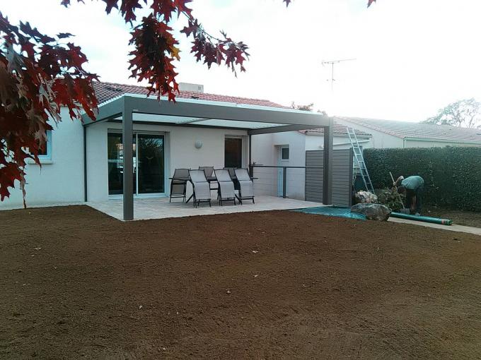 pergola-bio-climatique-brouzils-montaigu-02 pergola-bio-climatique-brouzils-montaigu-01